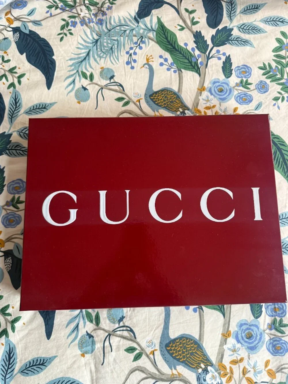 Gucci this scarf